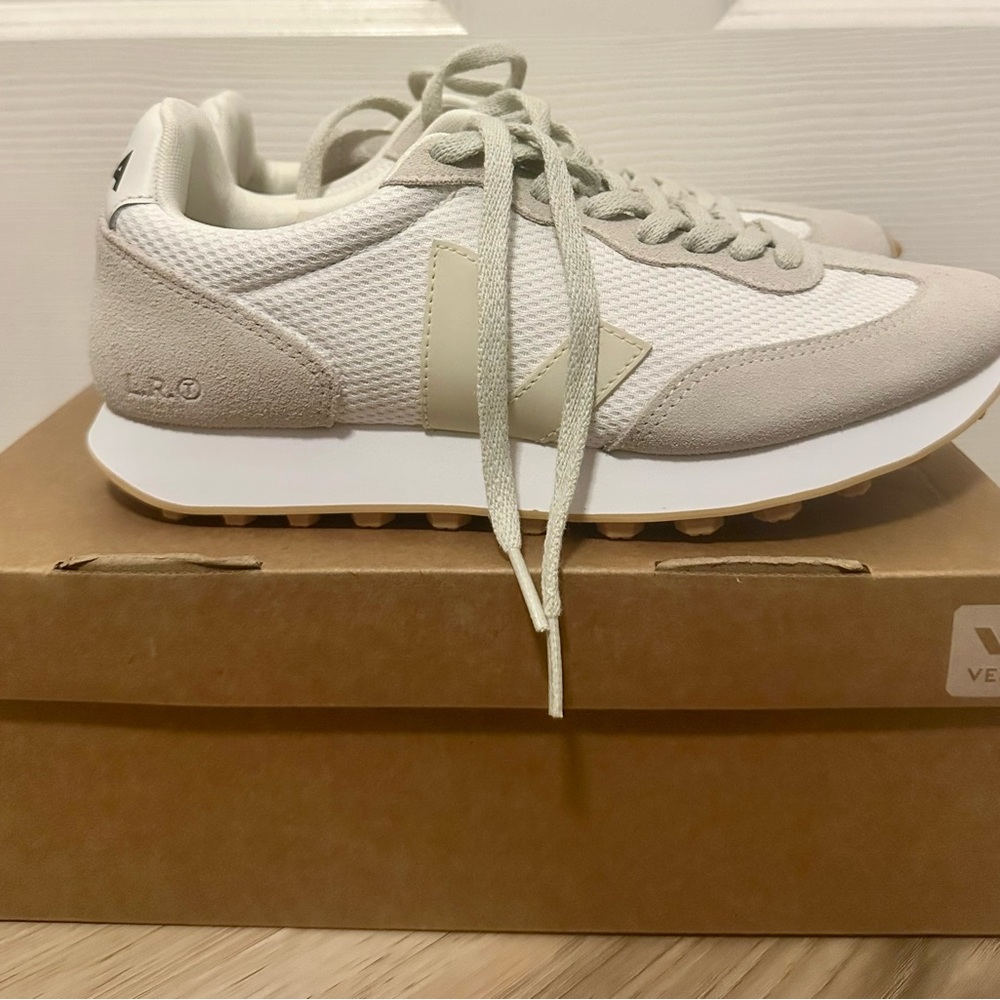 Veja Rio Branco II Alveomesh White Pierre